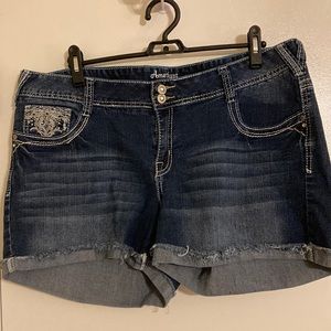 Amethyst jeans cuffed denim shorts